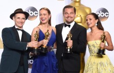 Da sinistra: Mark Rylance(miglior attore non protagonista), Brie Larson, Leonardo DiCaprio e Alicia Vikander. Credits: Google.