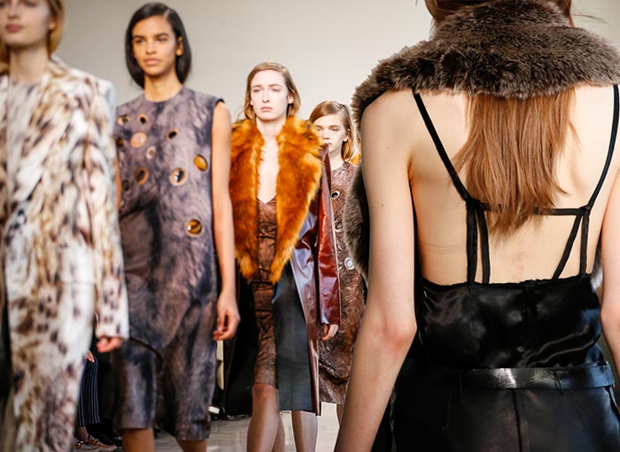 Calvin_Klein_fall_winter_2016_2017_collection_New_York_Fashion_Week1