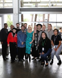 Donatella Versace in visita al Los Angeles LGBT Center