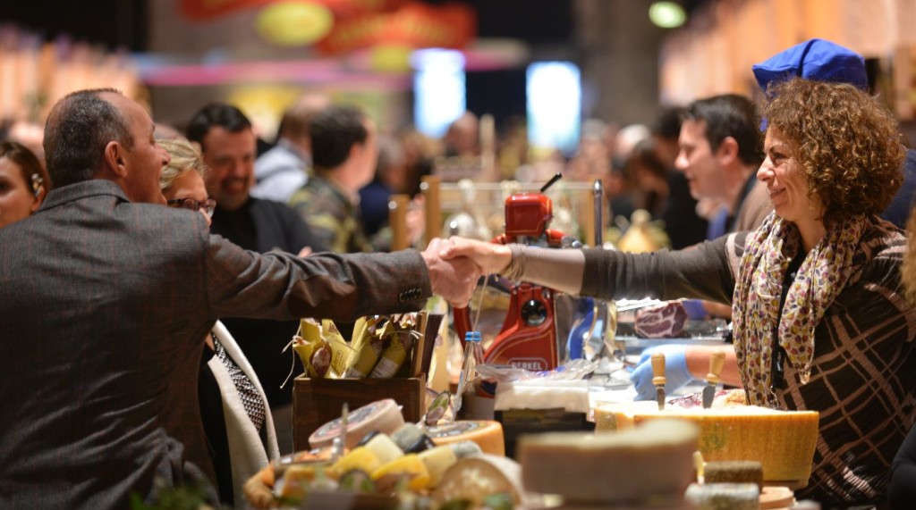 Shopping consapevole e voglia di esplorare a Pitti Taste. (ph Pitti)