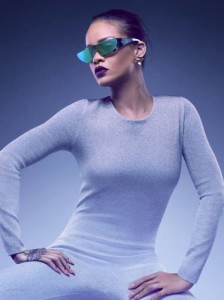 Rihanna x Dior- pagina ufficiale "Rihanna" Facebook