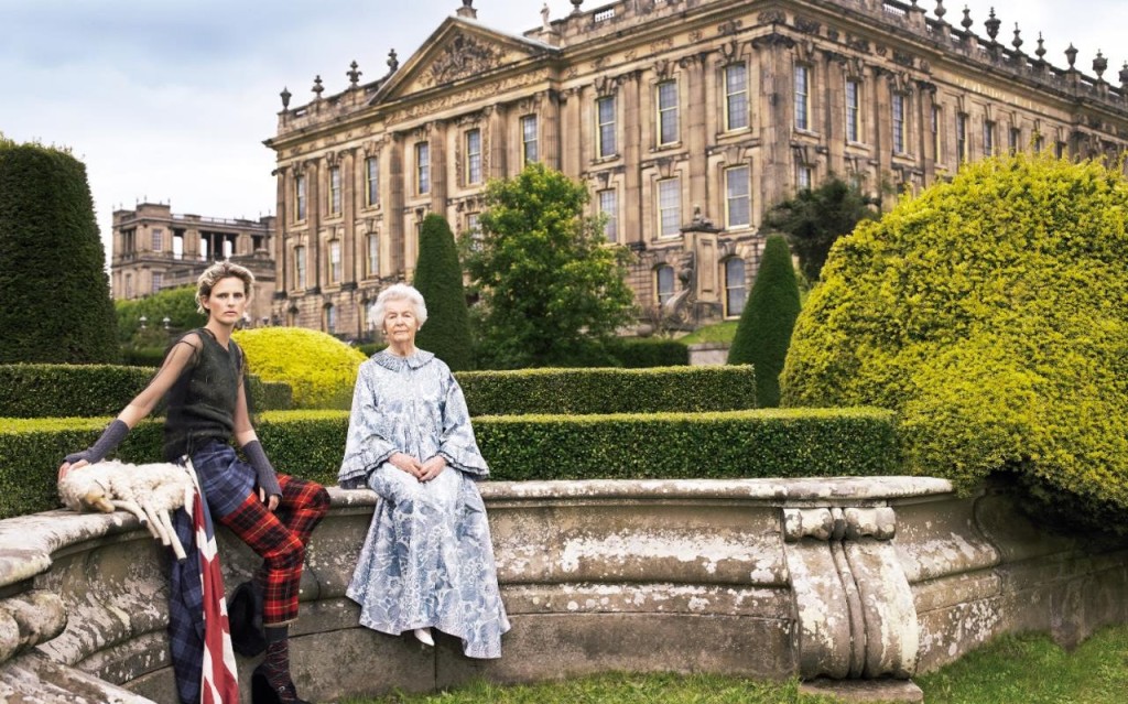 Deborah Devonshire & Stella Tennant, Chatsworth, 2006. Foto Mario Testino