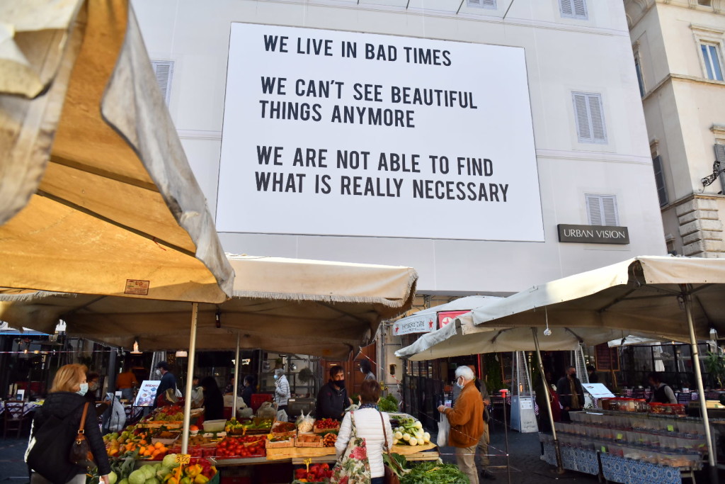 La maxi affissione di Urban Art a Campo de' Fiori_credits Courtesy of Press Office